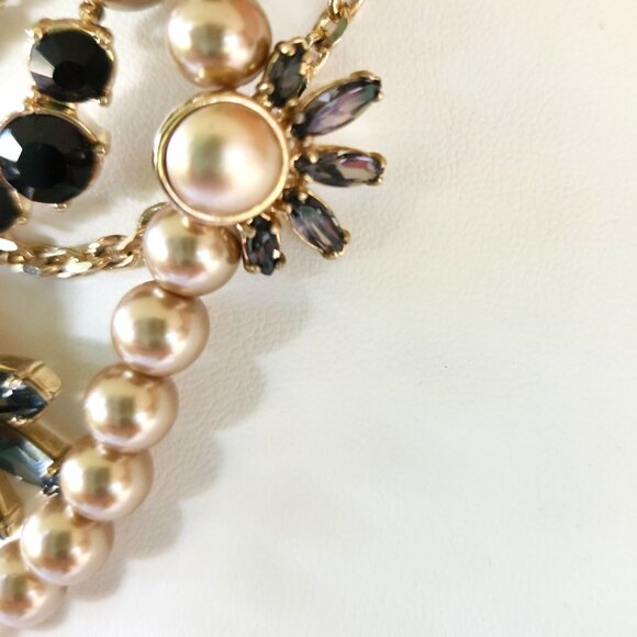 Ann Taylor Vintage-Inspired Multi-Strand Pearl Statement Necklace Crystal Accent - Picture 4 of 7